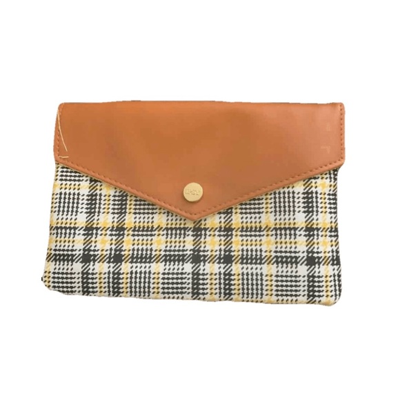 Makeup Pouch - Picture 1 of 5